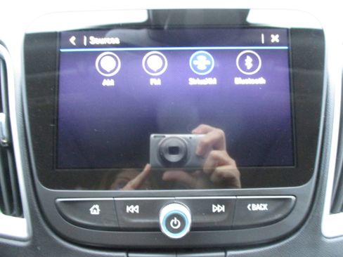 Used 2024 Chevrolet Malibu LT image 20