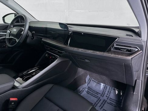 Used 2025 Audi Q5 Premium Plus w/ Premium Plus image 29