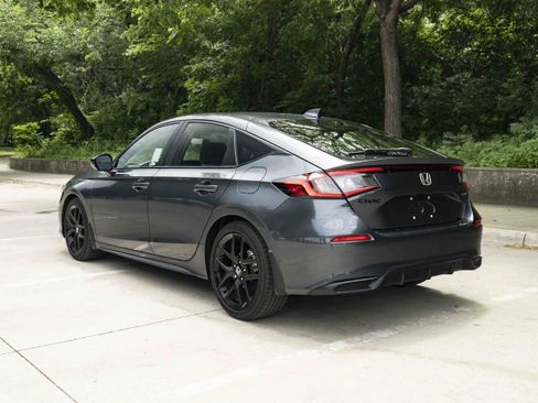 Certified 2026 Honda Civic Sport image 7