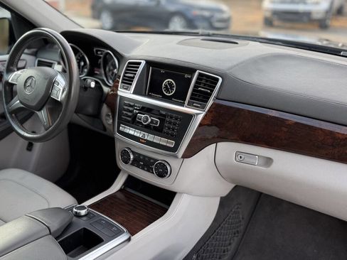 Used 2016 Mercedes-Benz GL 450 GL 450 4MATIC AWD 4dr SUV w/ Premium I Package image 20