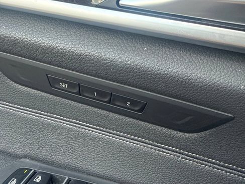 Used 2019 BMW 530i xDrive w/ Convenience Package AWD/4WD image 11