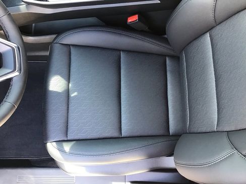 New 2026 Chevrolet Equinox LT w/ Convenience Package II image 26