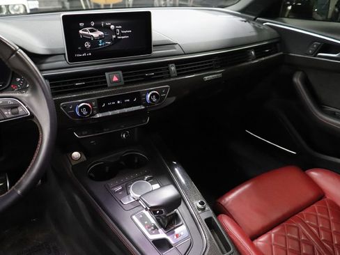 Used 2019 Audi S4 Prestige w/ Prestige Package image 31