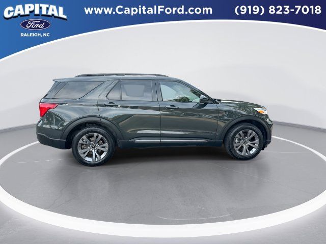 Certified 2023 Ford Explorer XLT w/ Equipment Group 202A AWD/4WD image 9