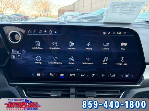 Used 2025 Chevrolet Equinox EV RS FWD image 39