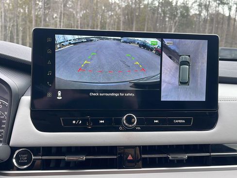 Used 2025 Mitsubishi Outlander SE image 18