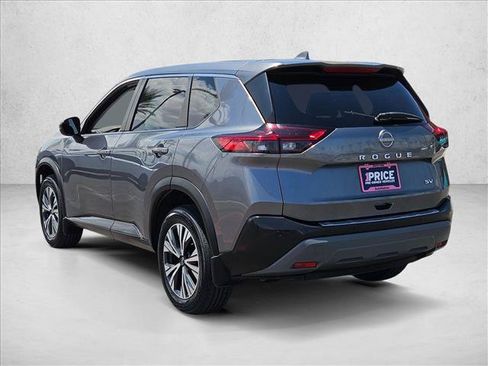 Used 2022 Nissan Rogue SV FWD image 7