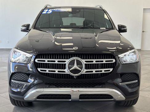 Certified 2025 Mercedes-Benz GLE 450e 4MATIC w/ Driver Assistance Package image 9