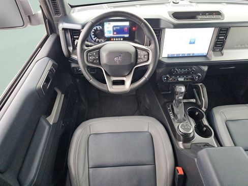 Used 2021 Ford Bronco Outer Banks image 4