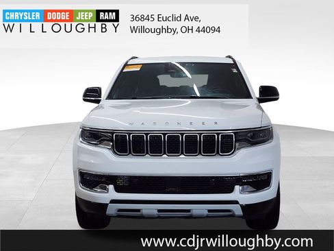 Certified 2024 Jeep Wagoneer Series II image 2