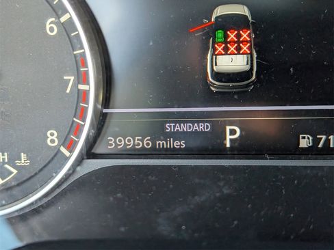 Certified 2022 Nissan Pathfinder SV image 13