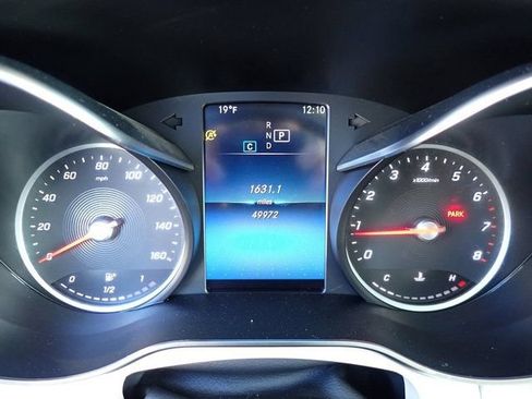 Used 2022 Mercedes-Benz GLC 300 4MATIC image 30