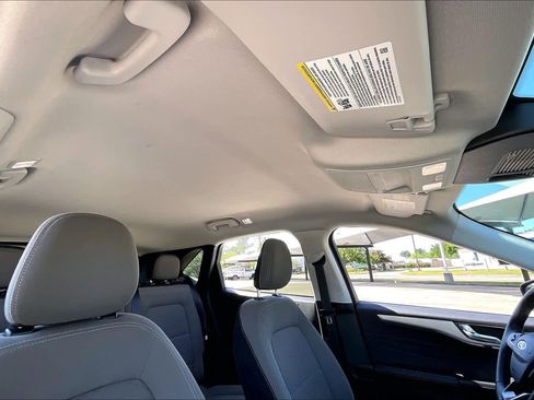 Used 2021 Ford Escape SE w/ Convenience Package FWD image 14