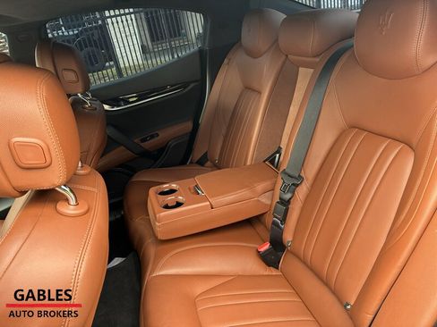 Used 2023 Maserati Ghibli Modena image 28