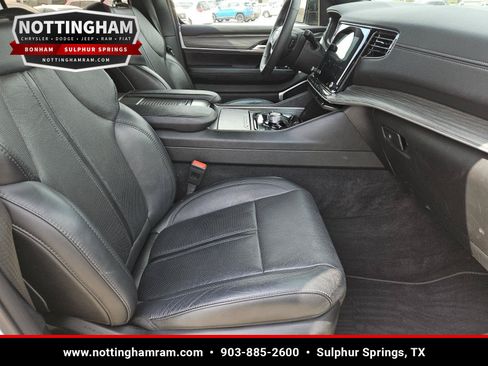 Used 2024 Jeep Wagoneer Series II AWD/4WD image 30