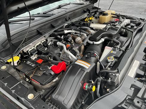 Used 2013 Ford F250 Lariat w/ Lariat Ultimate Pkg image 33