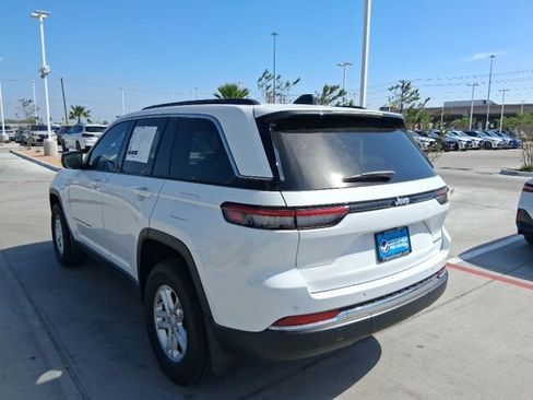 Used 2025 Jeep Grand Cherokee Laredo w/ MOPAR Finishing Package RWD image 4