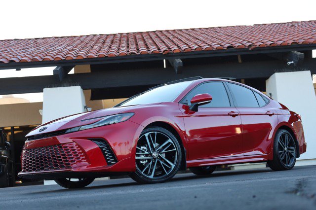 Used 2025 Toyota Camry XSE w/ Premium Package FWD image 59