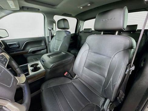 Used 2017 GMC Sierra 1500 Denali w/ Denali Ultimate Package image 11