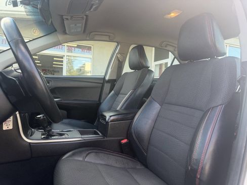 Used 2017 Toyota Camry SE FWD image 17