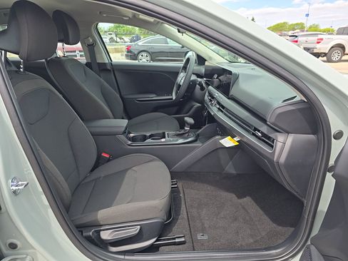 Used 2026 Kia K4 FWD image 13