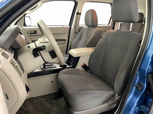Used 2009 Ford Escape XLS image 16