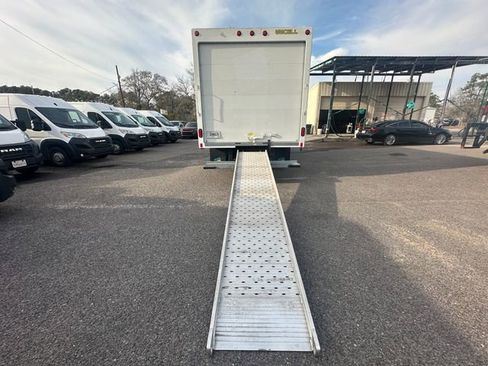 Used 2024 Ford E-350 and Econoline 350 Super Duty w/ Power Windows & Locks Group RWD image 4