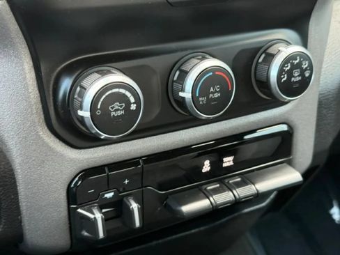 Used 2019 RAM 1500 Big Horn AWD/4WD image 27