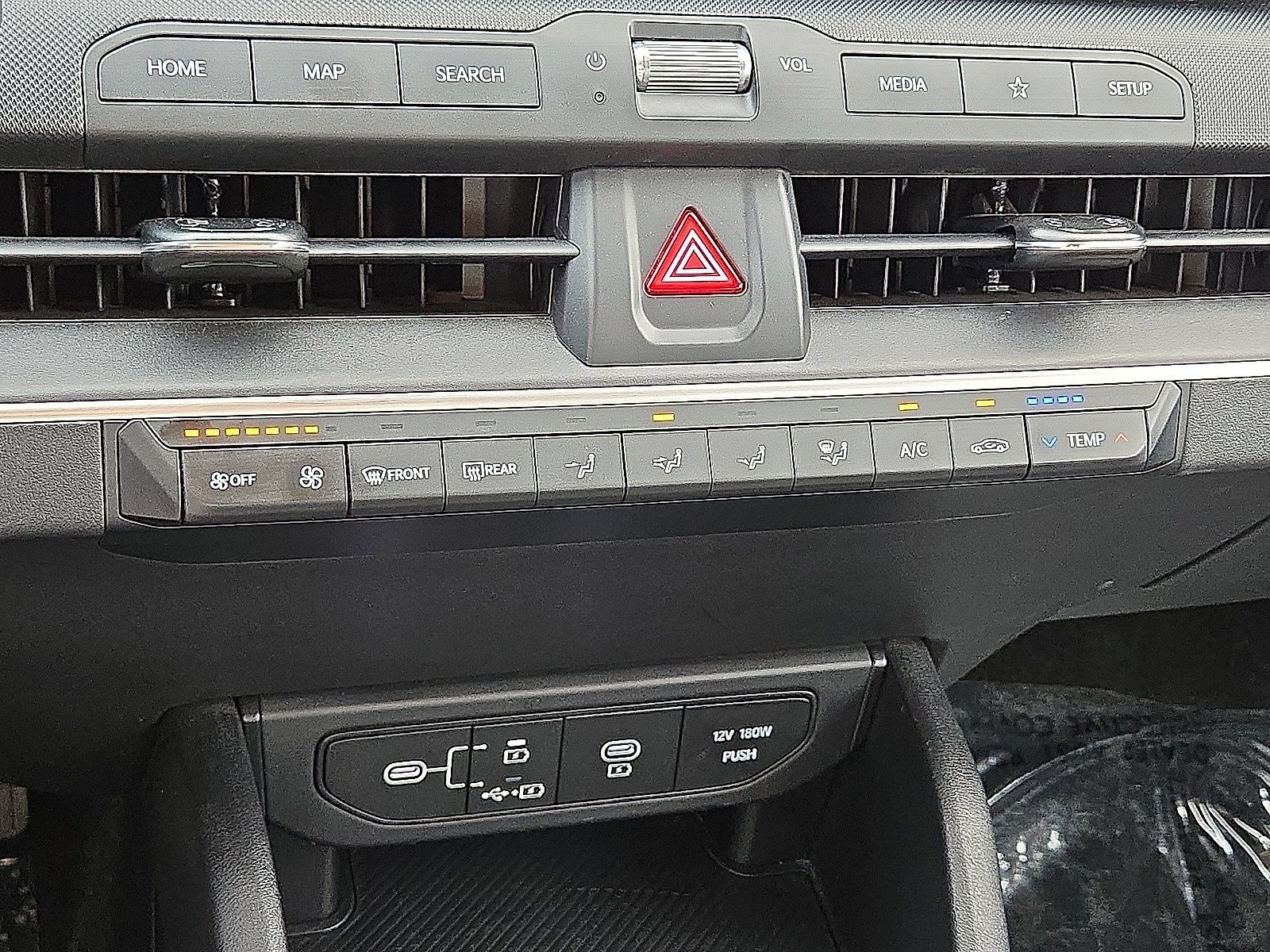 Used 2025 Kia K4 FWD image 28