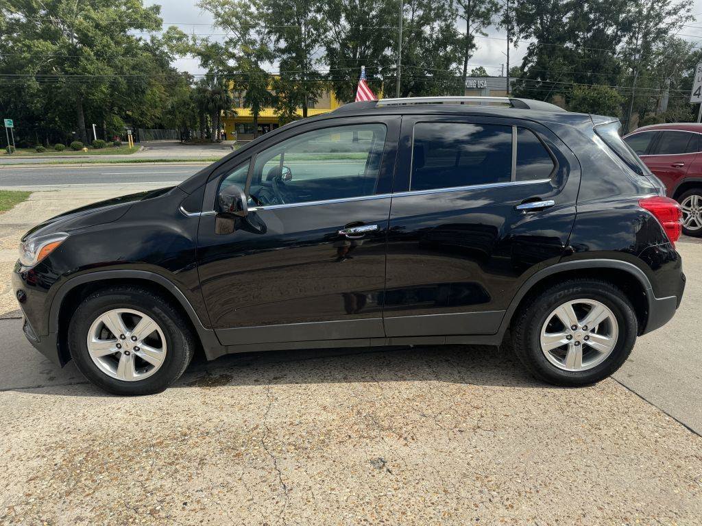 Used 2019 Chevrolet Trax LT w/ LT Convenience Package FWD image 8