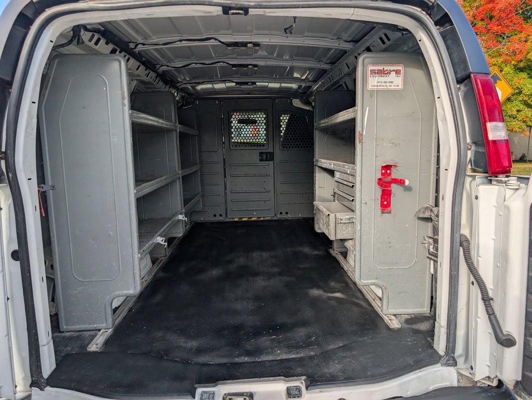 Used 2019 GMC Savana 2500 w/ Driver Convenience Package RWD image 28