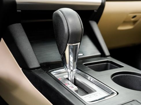 Used 2016 Subaru Outback 2.5i Limited image 19