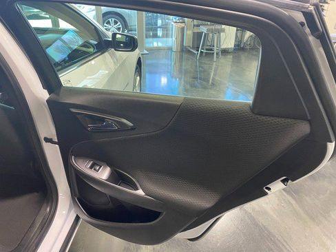 Used 2023 Chevrolet Malibu LT FWD image 18