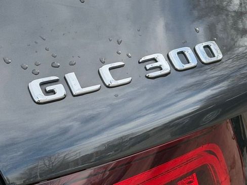 Used 2022 Mercedes-Benz GLC 300 4MATIC image 50