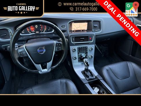 Used 2017 Volvo S60 T5 Inscription image 26