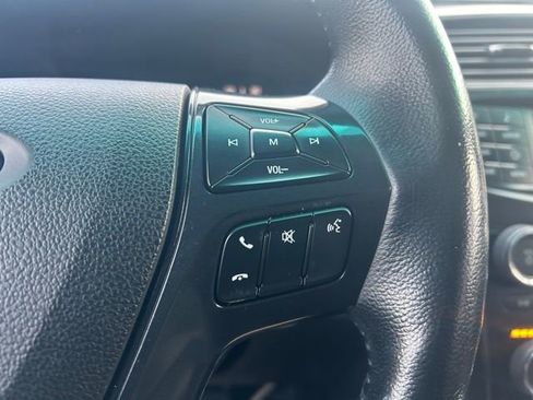 Used 2016 Ford Explorer XLT AWD/4WD image 21