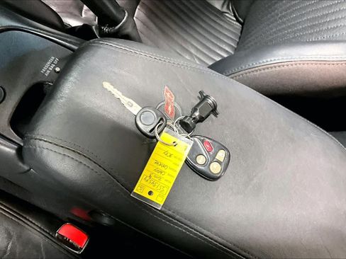 Used 2003 Chevrolet Corvette Convertible w/ Preferred Equipment Group1 RWD image 14