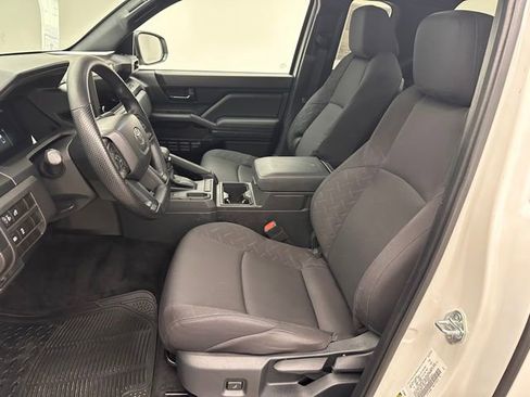 Used 2025 Toyota Tacoma SR image 7