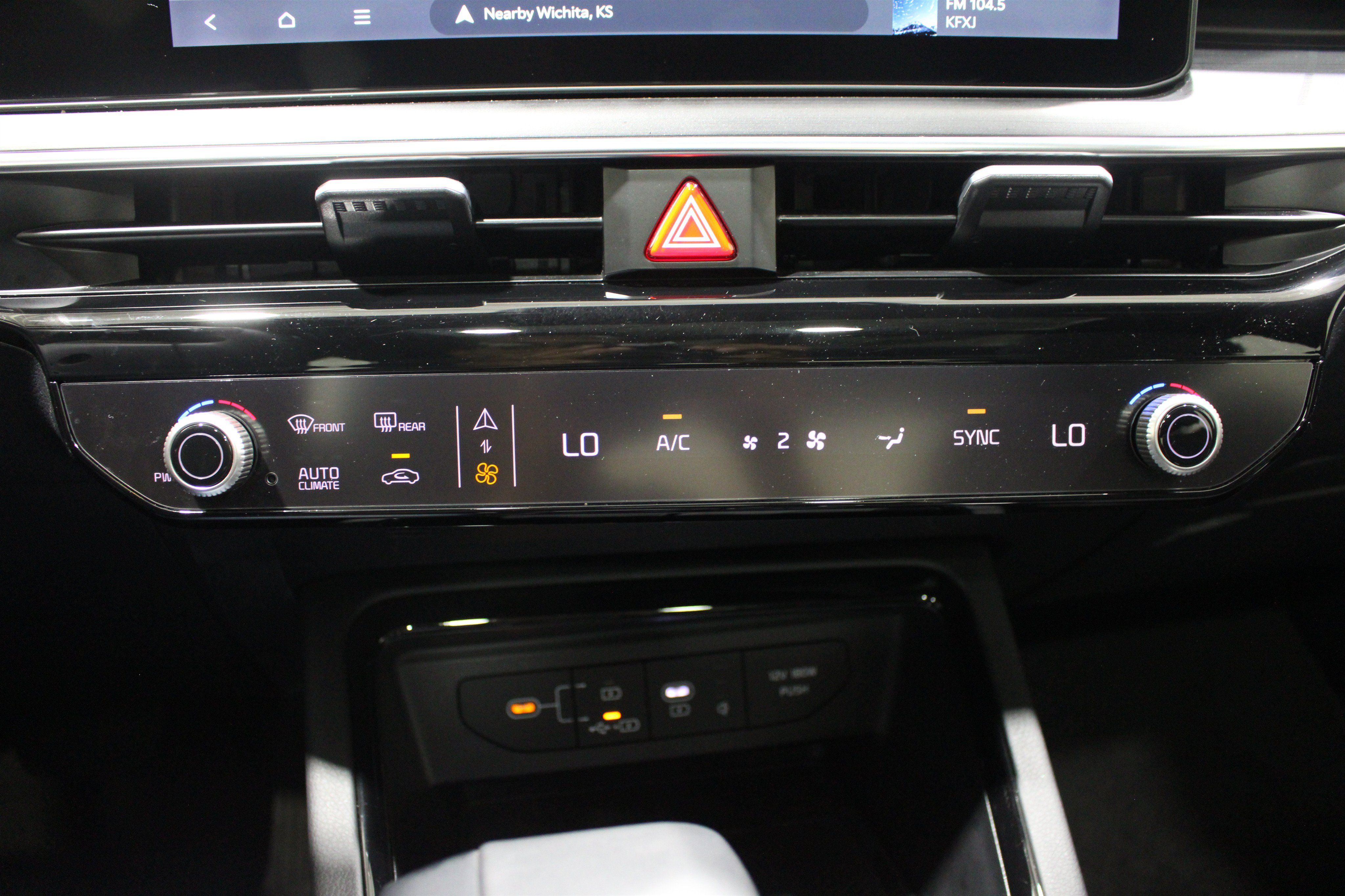 Used 2025 Kia K5 GT-Line w/ GT-Line Premium Package FWD image 17