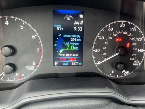 Used 2025 Toyota Corolla LE image 17