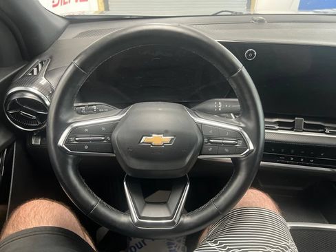 Used 2026 Chevrolet Equinox LT FWD image 23