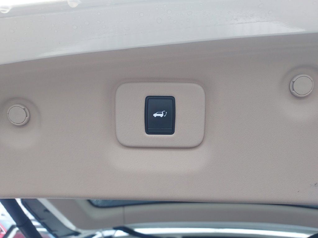 Used 2020 Nissan Pathfinder Platinum AWD/4WD image 42