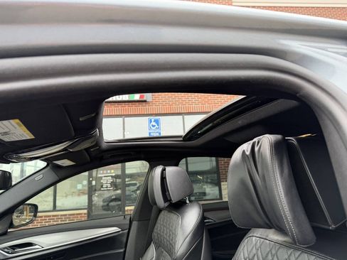 Used 2018 BMW M550i xDrive w/ Driving Assistance Package image 37