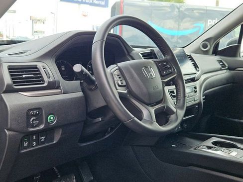 Used 2025 Honda Ridgeline RTL image 14
