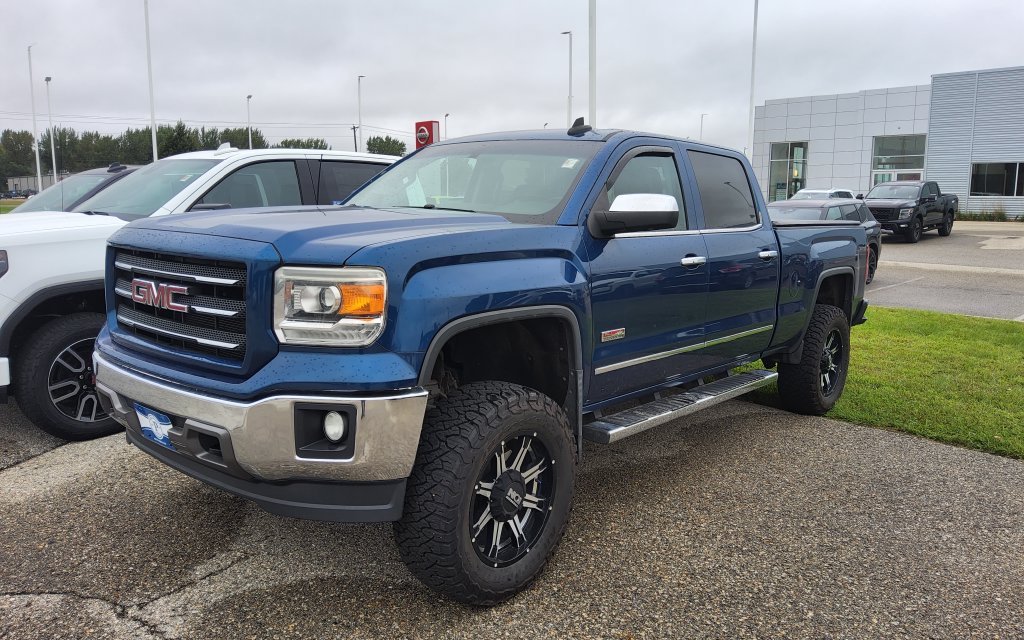 Used 2015 GMC Sierra 1500 SLE AWD/4WD image 3