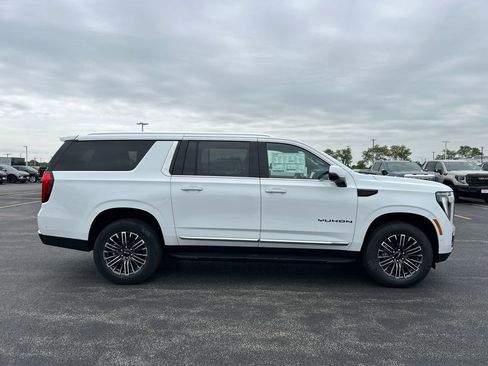 New 2026 GMC Yukon XL Elevation w/ Elevation Premium Package AWD/4WD image 11