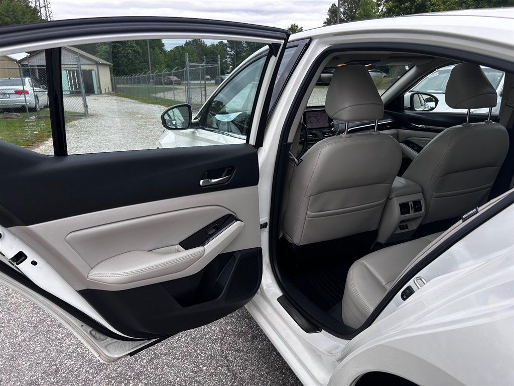 Used 2021 Nissan Altima 2.5 Platinum AWD/4WD image 24