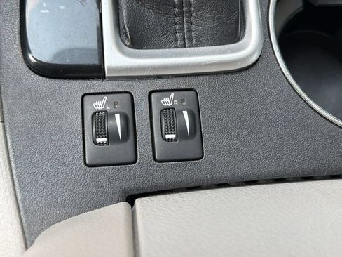 Used 2017 Toyota Highlander XLE FWD image 26
