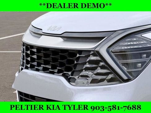 New 2025 Kia Sportage SX image 12