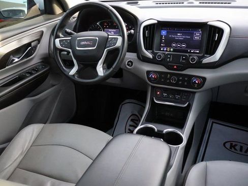 Used 2020 GMC Terrain SLT image 17